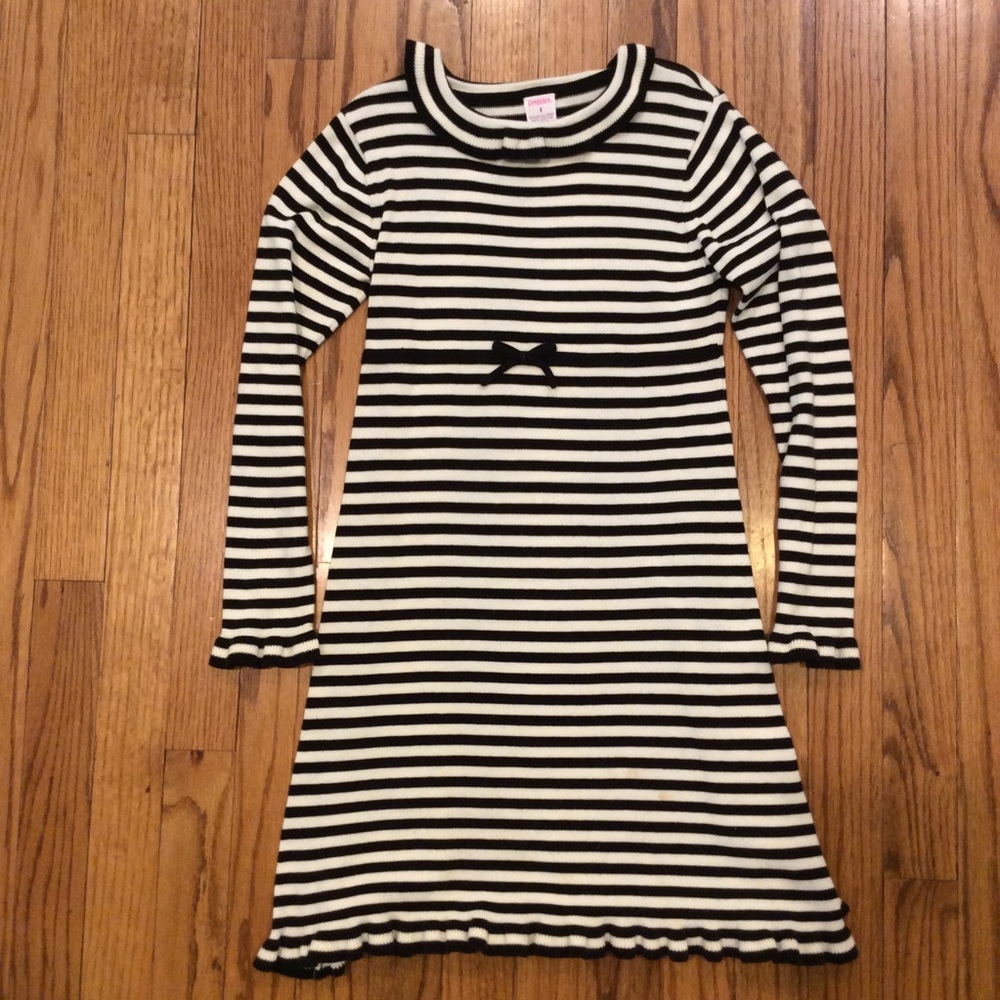 Gymboree knit stripped ruffle dress size 8 EUC